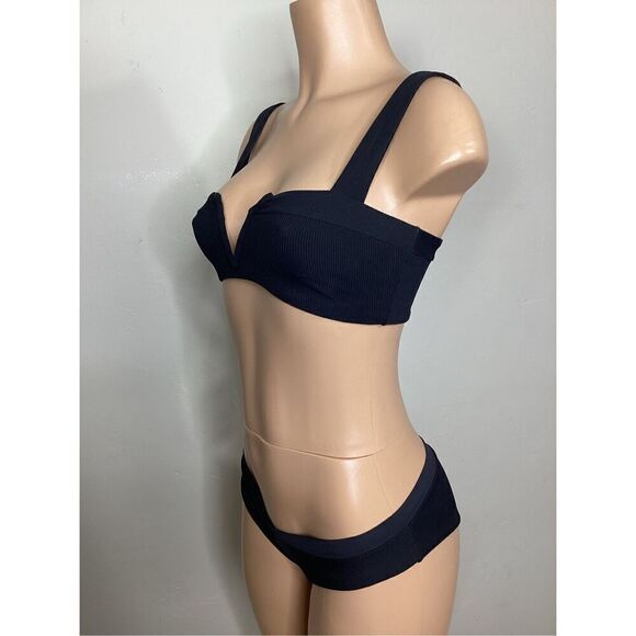 New. L*SPACE ribbed bikini set. S-top/M-bottom. Retails $187 - Picture 10 of 16